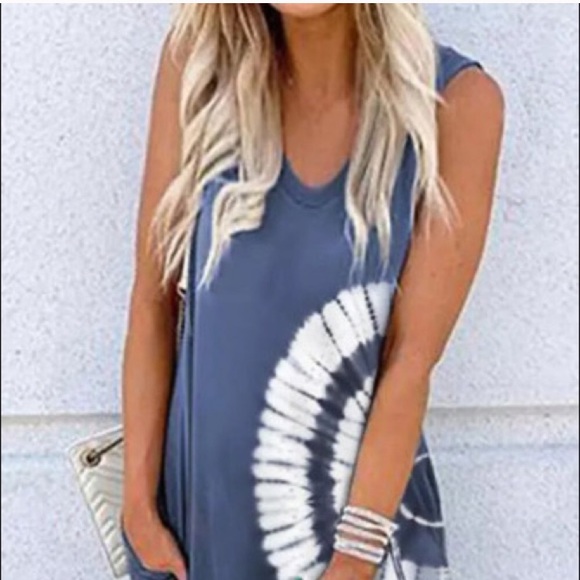 NWT Tie-Die Ombré Maxi Dress - Picture 2 of 4